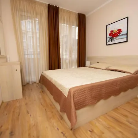 2-bedroom Pool View Sunny Appartamento Sunny Beach