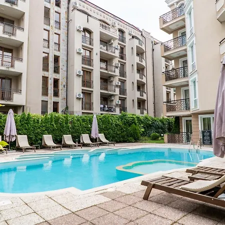 Apartment 2-bedroom Pool View Sunny Slantschew brjag