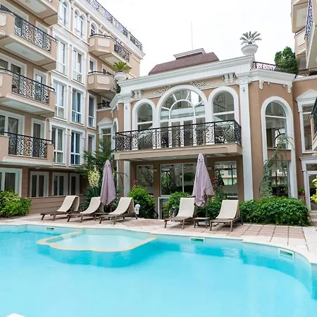 아파트 2-bedroom Pool View Sunny *